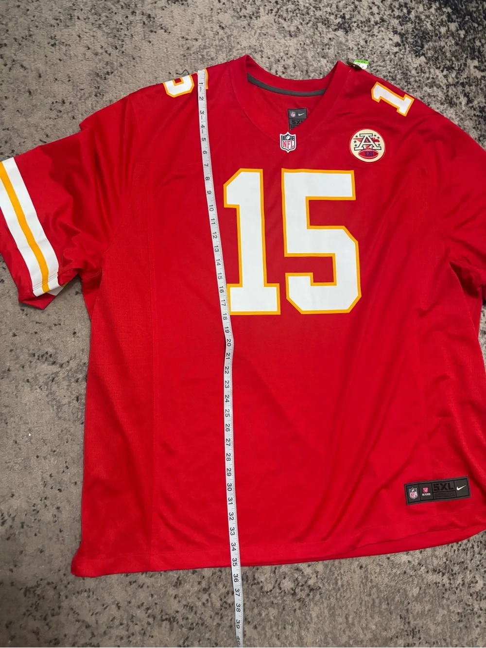Official Nike Patrick Mahomes stitched #15 Jersey Football Chiefs 5XL KC - Picture 10 of 10